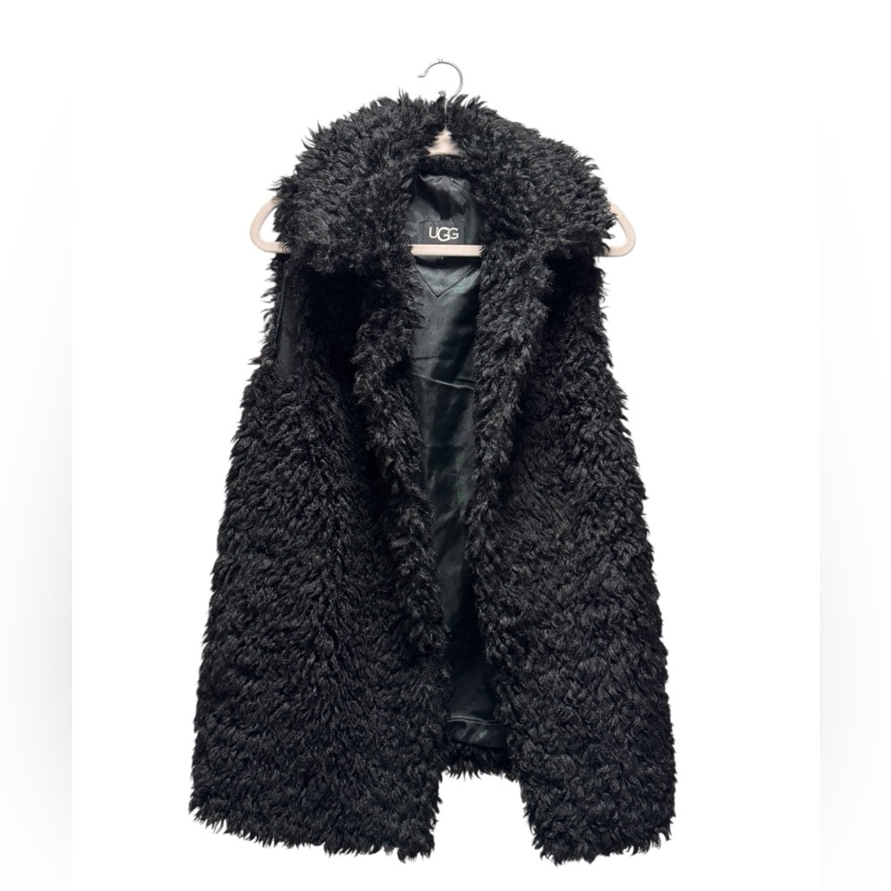 NWT UGG Women Tammie Faux Fur Long Vest In Black - Picture 7 of 11